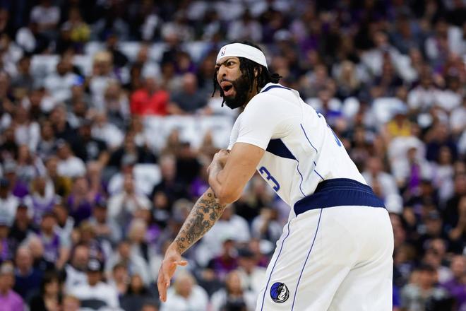 九游官网入口地址-集结日达拉斯独行侠再遭质疑：葡超节点到来，气氛紧张，轮换策略成焦点的简单介绍