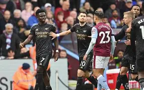 包含国际比赛日突围战来临；阿森纳围绕英超状态回暖；媒体盛赞；更衣室氛围转暖的词条