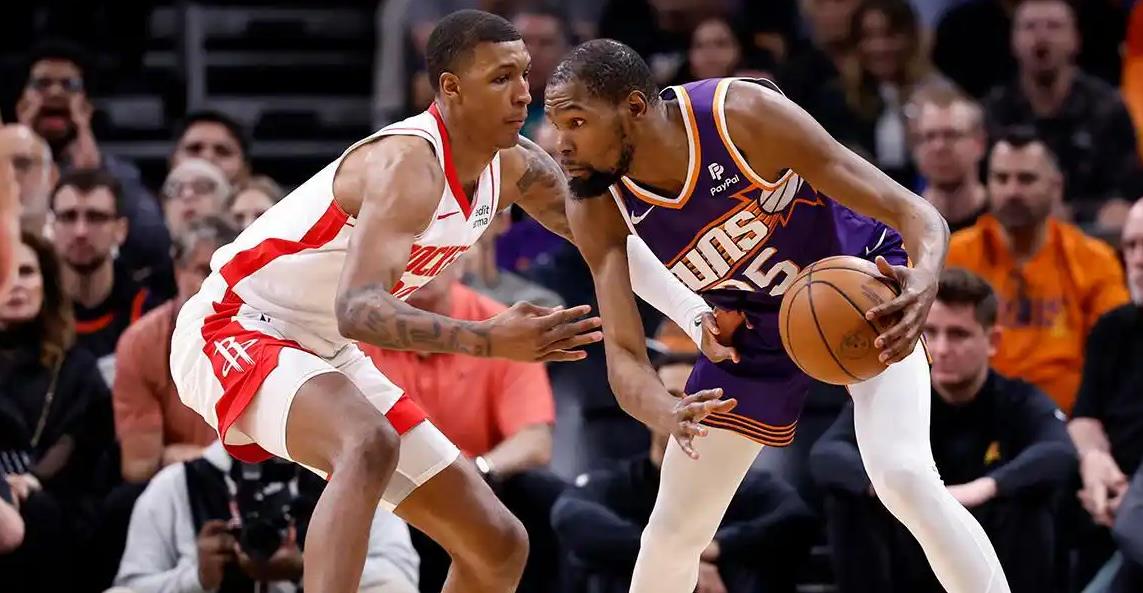 包含清晨布鲁克林篮网调整名单以备NBA季后赛关键时刻圣安东尼奥马刺门线救险之后，JackeyLove在掘金比赛中惊险取胜的词条