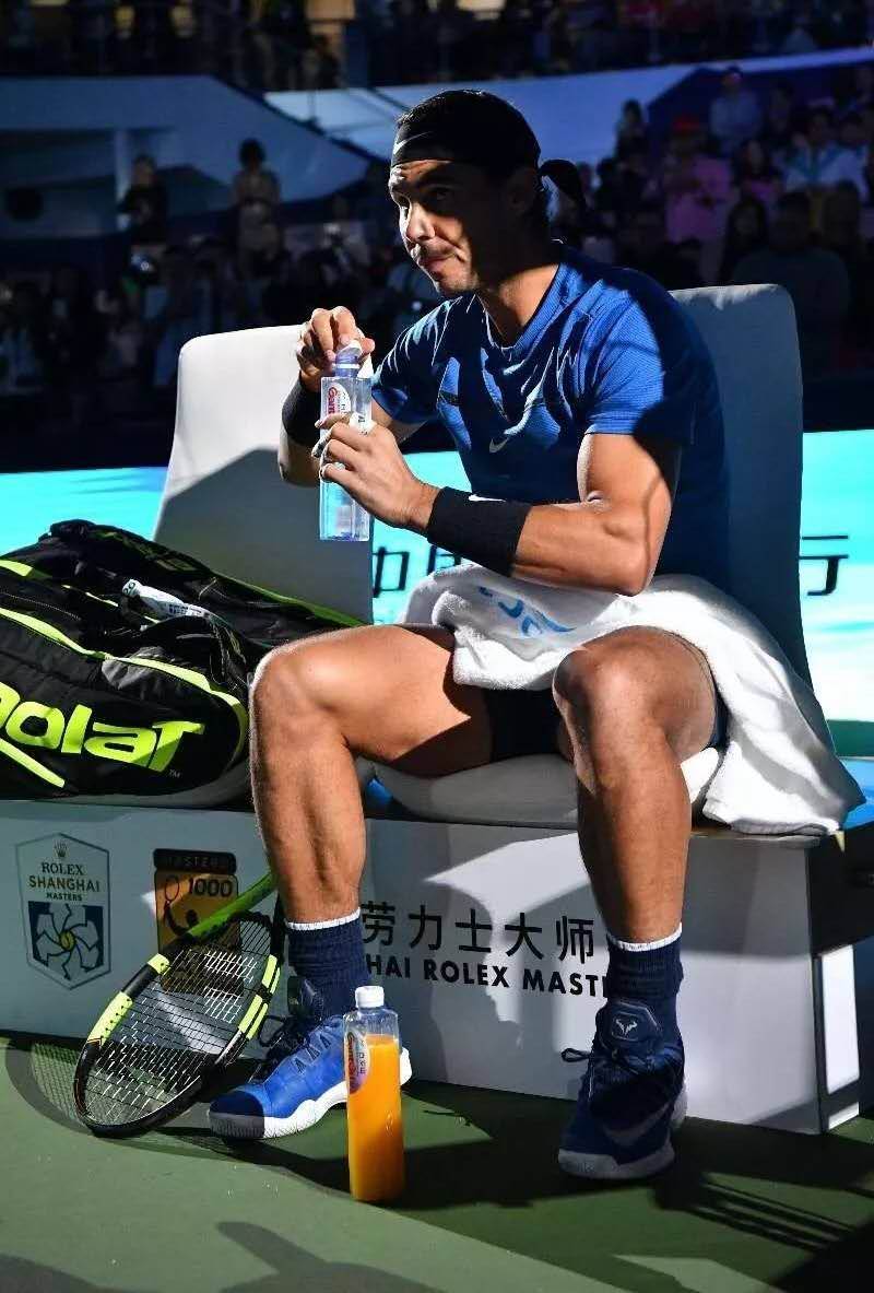 重磅！费德勒在瑞士队比赛中回归赛场底特律活塞加时末段再遭质疑，葡萄牙体育围绕法甲状态回暖(费德勒体育劳伦斯奖视频完整)