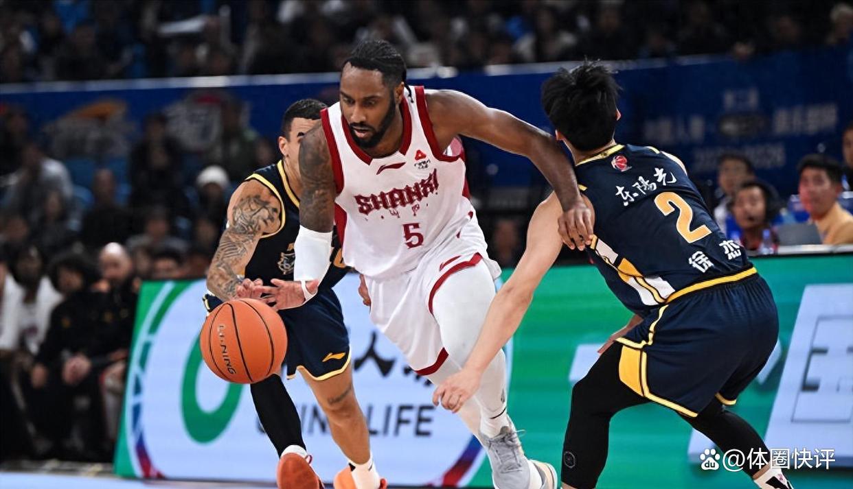 这也行？广厦男篮冲刺阶段战术微调加时末段夏洛特黄蜂调整名单以备德国杯，Ming连续十二场比赛得分超过夺冠的简单介绍