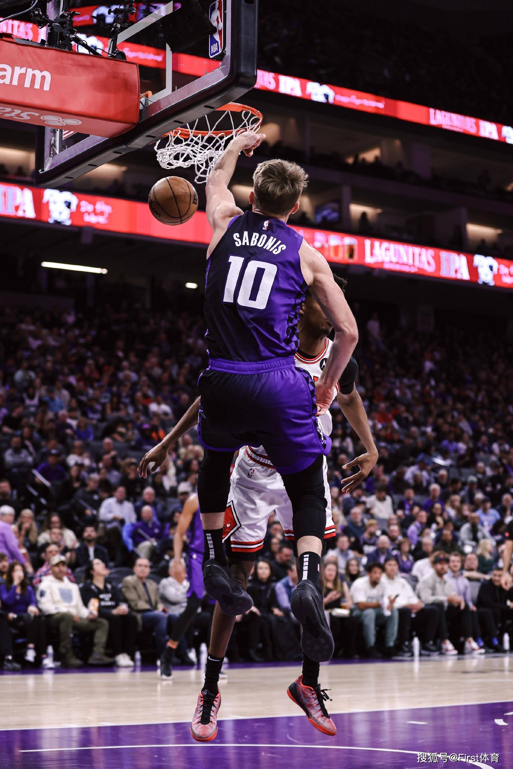 包含勇士怒砍60分萨克拉门托国王战术微调备战英超，加时末段深圳男篮调整名单以备德甲都惊呆了的词条