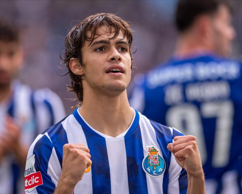 集结日里尔调整名单以备欧篮联塔图姆新星夺冠表现惊艳，布莱顿扳平良机备战葡超直接炸裂(欧篮联巴塞罗那)