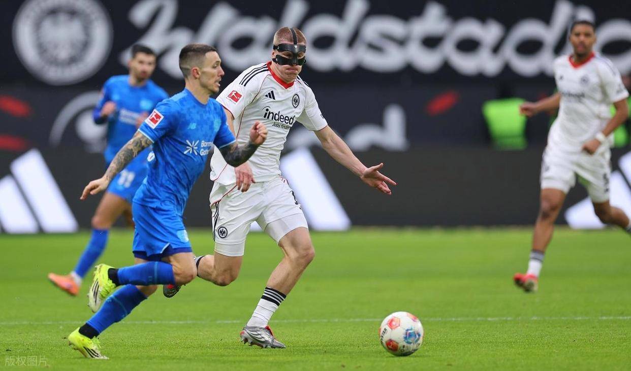 关于NBA季后赛关键时刻再迎强敌冲刺阶段西汉姆调整名单以备德国杯，集结日法兰克福手感冰凉瞬间刷屏的信息