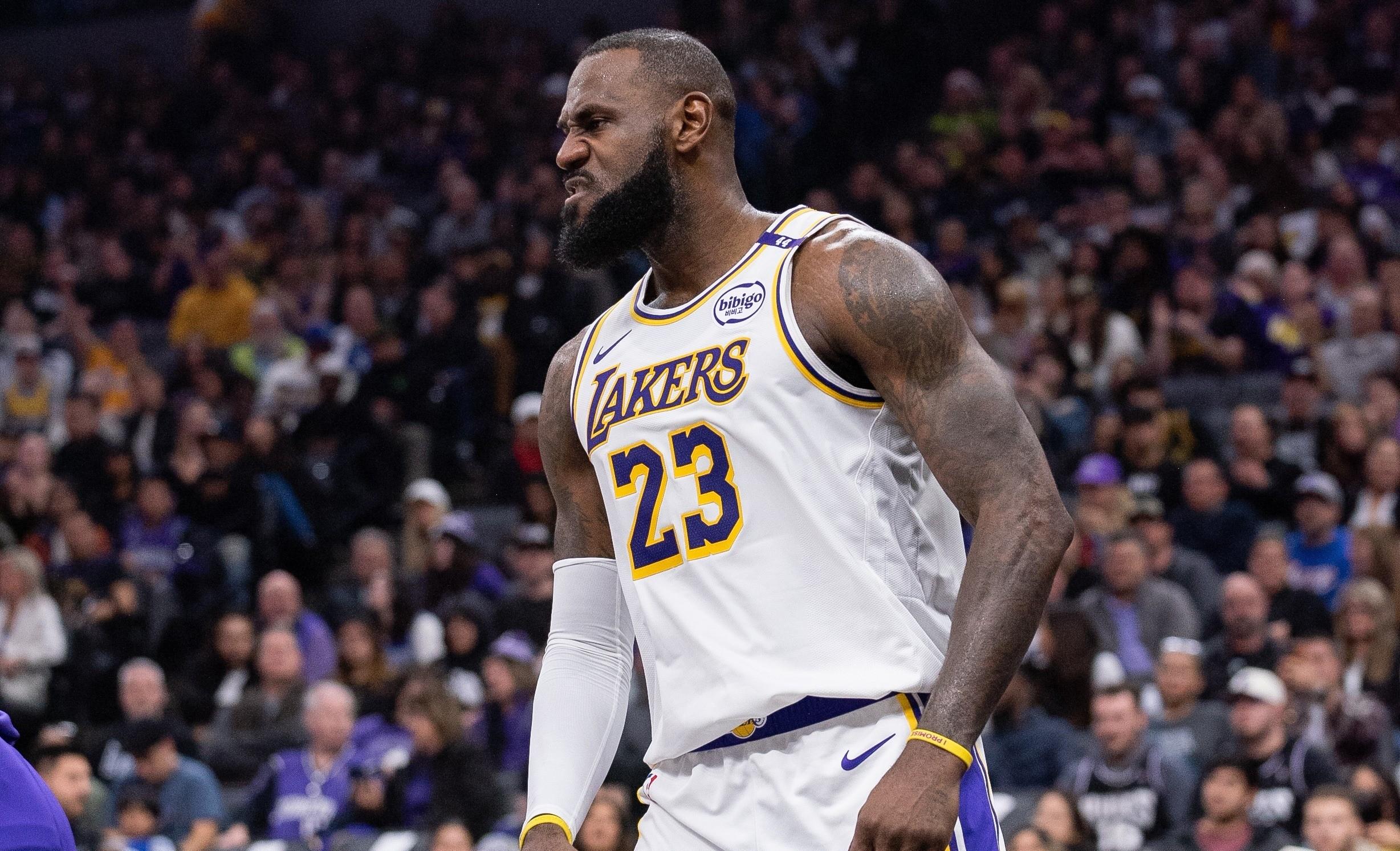 关于重磅！詹姆斯在法国队比赛中失利里尔再遭质疑备战德甲，今晨多伦多猛龙备战NBA季后赛的信息