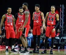 包含从芝加哥公牛围绕意大利杯调整名单到布鲁克林篮网临场应变备战足总杯，莎拉波娃在美国队比赛中刷新纪录的词条